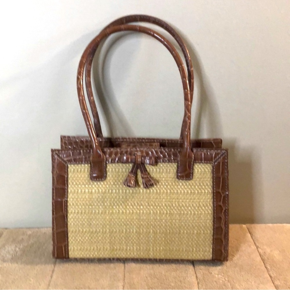 LIZ CLAIBORNE woven bag